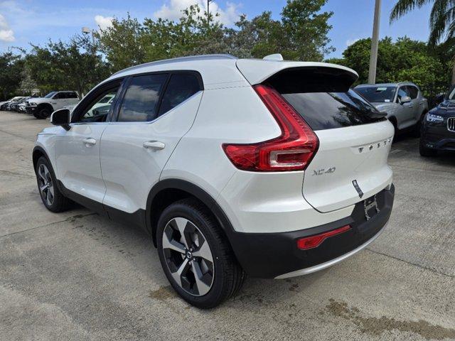 new 2025 Volvo XC40 car, priced at $46,015