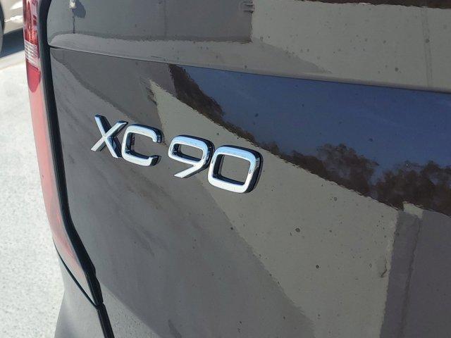 new 2025 Volvo XC90 car, priced at $73,215