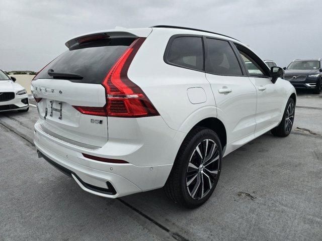 new 2025 Volvo XC60 car, priced at $54,975