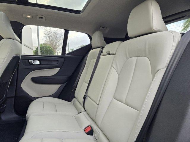 new 2025 Volvo XC40 car, priced at $49,476