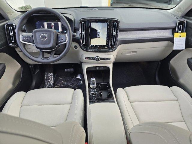 new 2025 Volvo XC40 car, priced at $49,476
