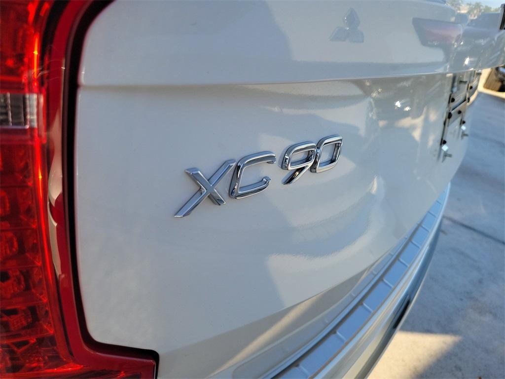 used 2023 Volvo XC90 Recharge Plug-In Hybrid car, priced at $58,688