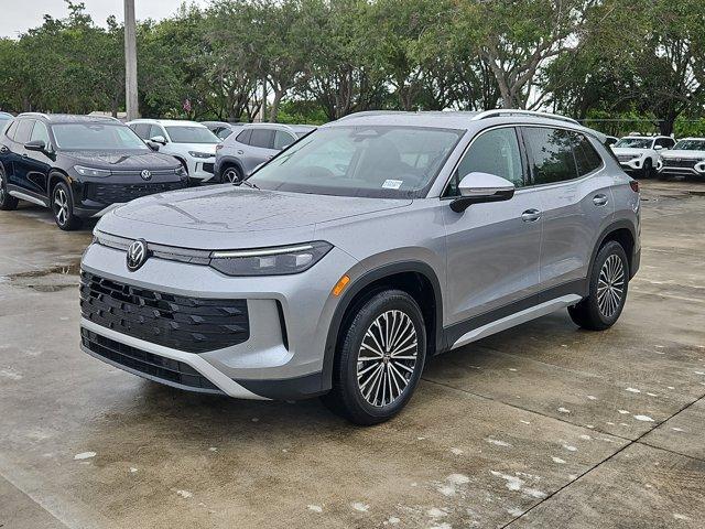 new 2025 Volkswagen Tiguan car, priced at $30,454