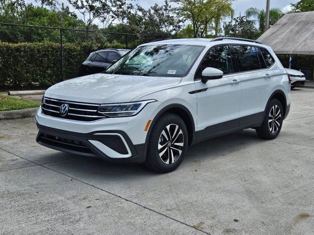 new 2024 Volkswagen Tiguan car, priced at $27,980