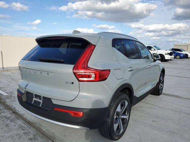 new 2025 Volvo XC40 car, priced at $45,395