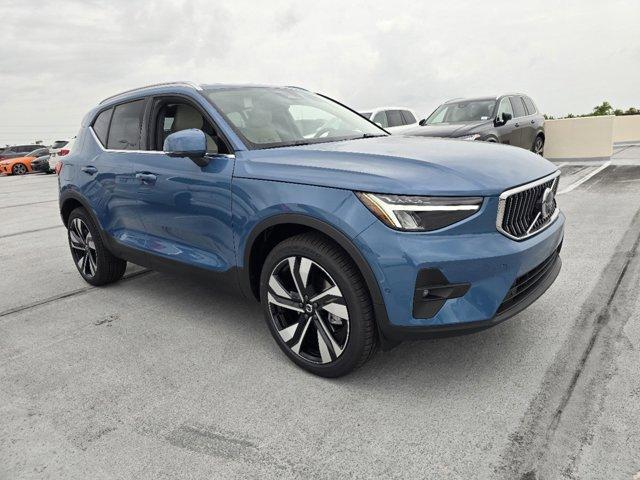 new 2025 Volvo XC40 car, priced at $48,890