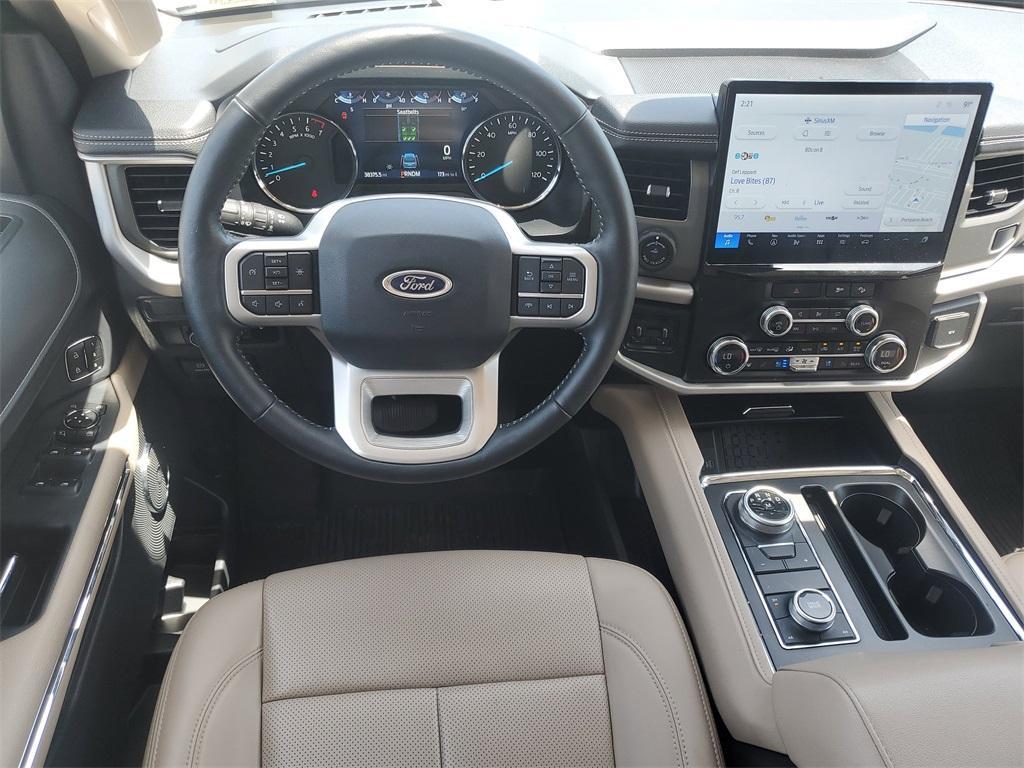 used 2022 Ford Expedition car, priced at $43,488