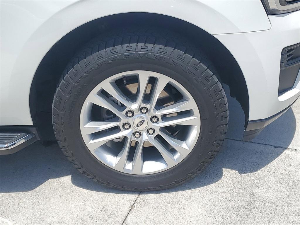 used 2022 Ford Expedition car, priced at $43,488