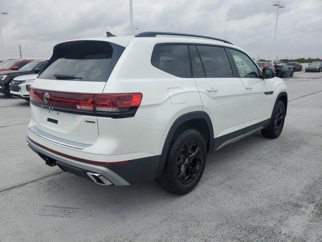 new 2024 Volkswagen Atlas car, priced at $48,553