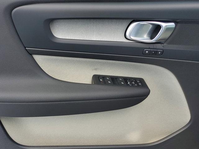 new 2026 Volvo XC90 car, priced at $65,046