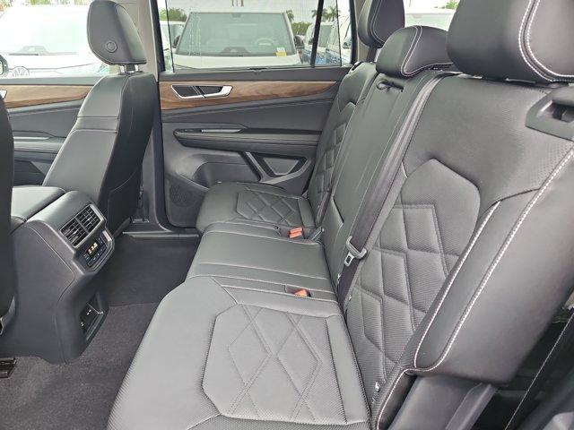 new 2025 Volkswagen Atlas car, priced at $43,530