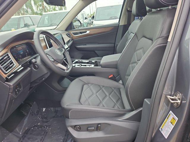 new 2025 Volkswagen Atlas car, priced at $43,530