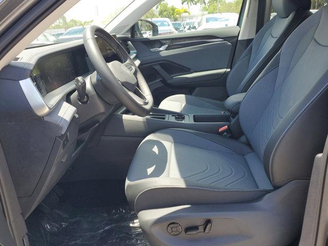 new 2025 Volkswagen Tiguan car, priced at $33,599