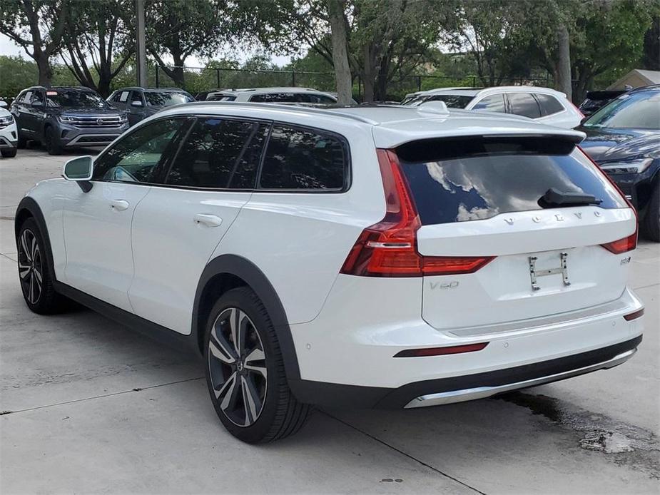 used 2023 Volvo V60 Cross Country car, priced at $39,288