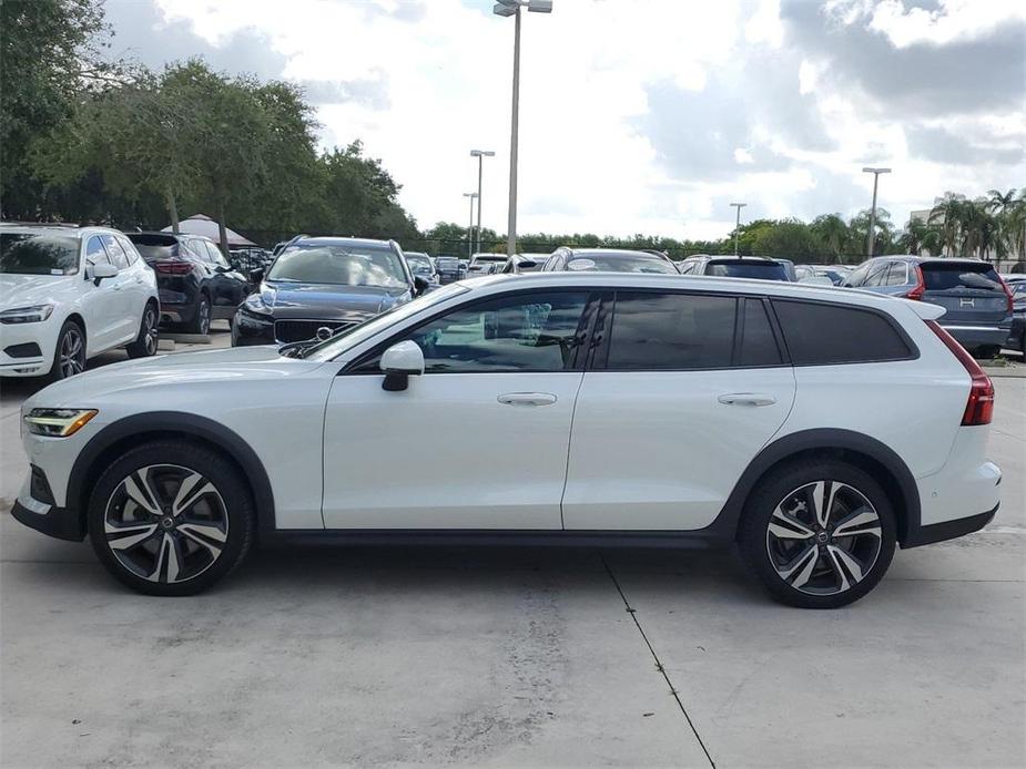 used 2023 Volvo V60 Cross Country car, priced at $39,288