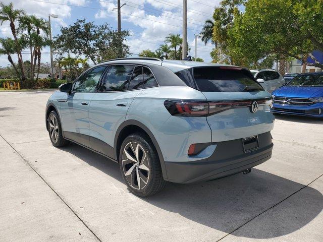 new 2025 Volkswagen ID.4 car