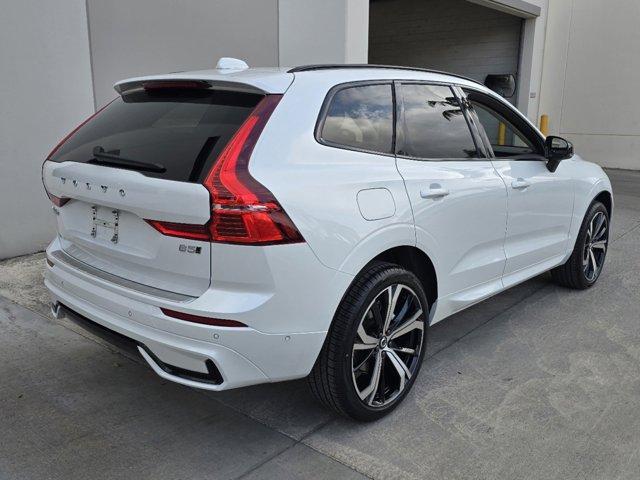 new 2025 Volvo XC60 car, priced at $59,910