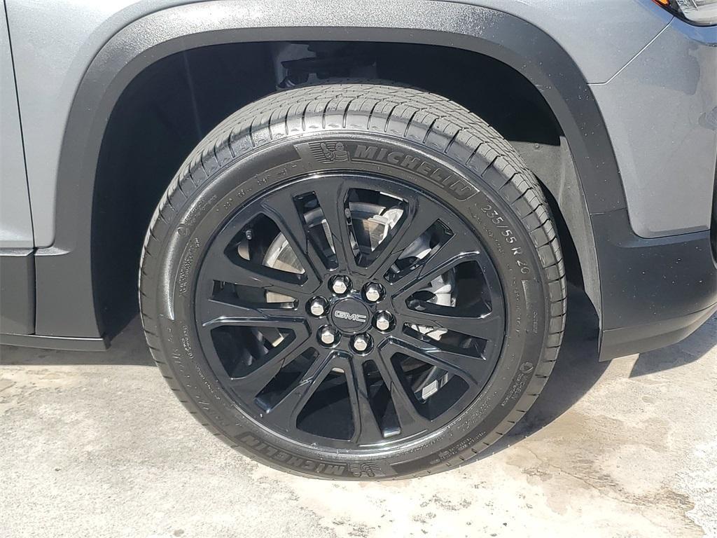 used 2022 GMC Acadia car, priced at $27,998