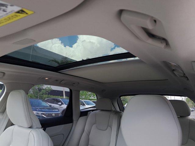 new 2026 Volvo XC60 Plug-In Hybrid car, priced at $72,051