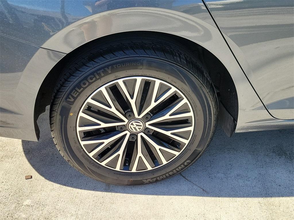 used 2021 Volkswagen Jetta car, priced at $16,877
