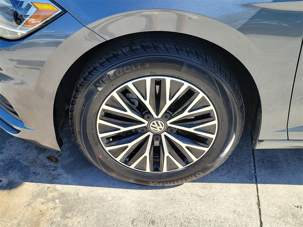 used 2021 Volkswagen Jetta car, priced at $16,877