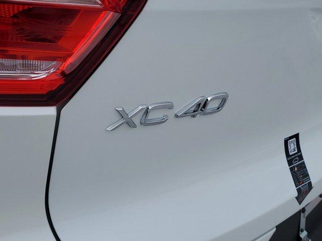 new 2025 Volvo XC40 car, priced at $45,465