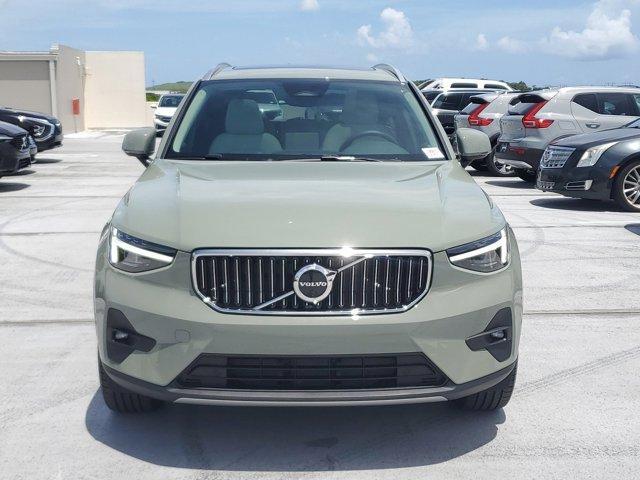 new 2025 Volvo XC40 car, priced at $48,565