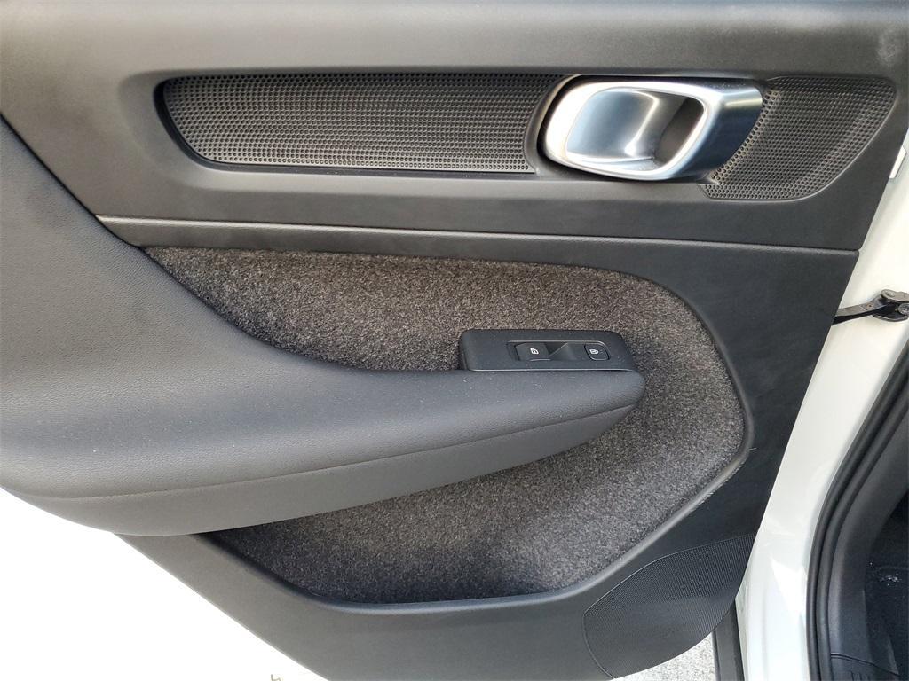 used 2024 Volvo XC40 car, priced at $37,988