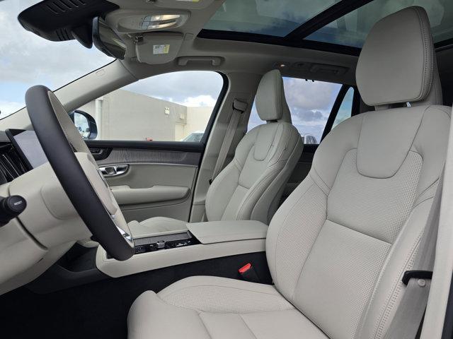 new 2025 Volvo XC90 Plug-In Hybrid car, priced at $79,572