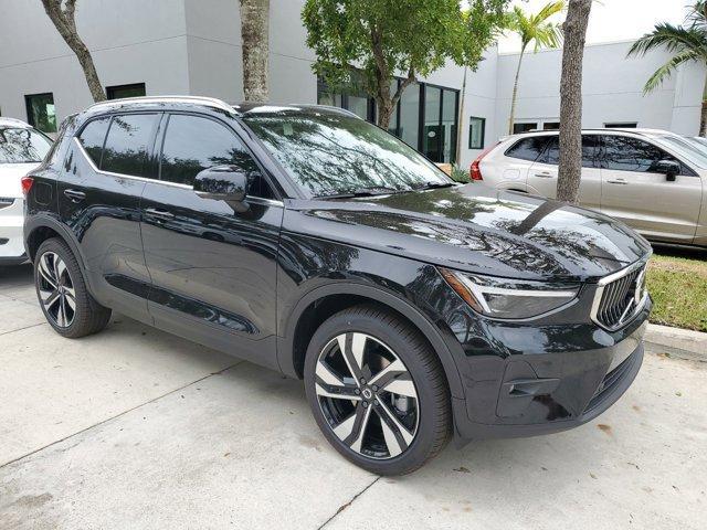 new 2025 Volvo XC40 car, priced at $50,595