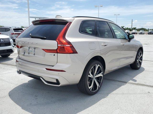 new 2025 Volvo XC60 car, priced at $61,025