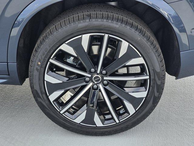 new 2025 Volvo XC90 car, priced at $69,155