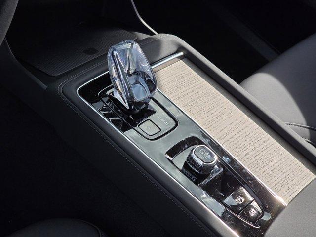 new 2025 Volvo XC90 car, priced at $69,155