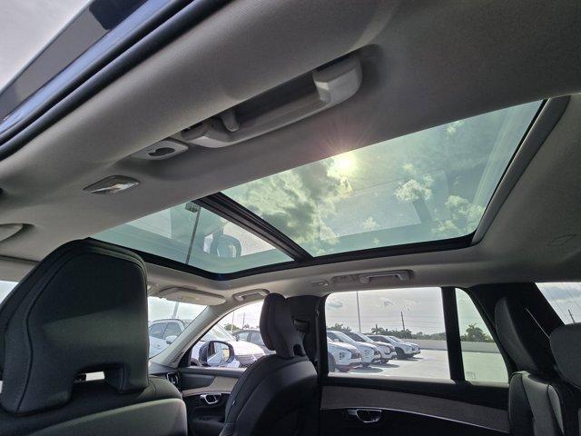 new 2025 Volvo XC90 car, priced at $69,155
