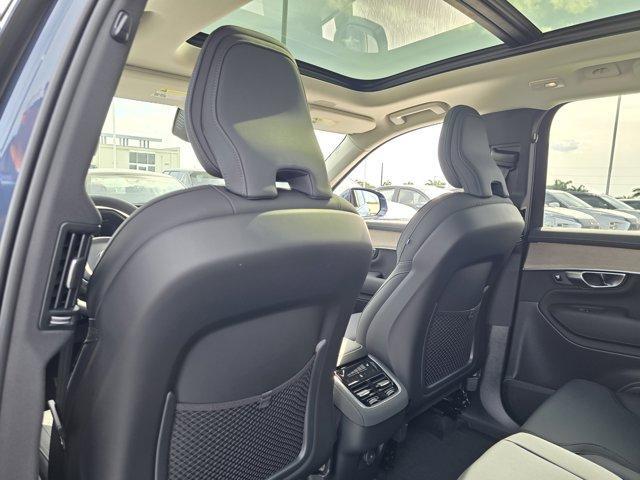 new 2025 Volvo XC90 car, priced at $69,155