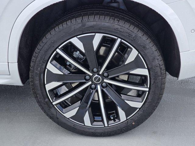 new 2025 Volvo XC90 car, priced at $69,155