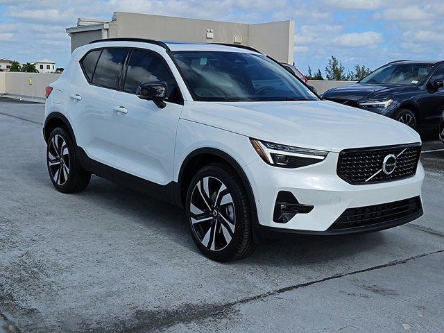 new 2025 Volvo XC40 car, priced at $51,000