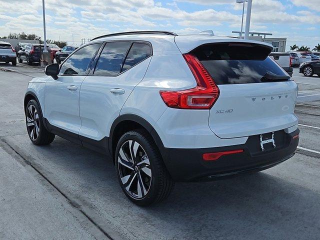 new 2025 Volvo XC40 car, priced at $51,000