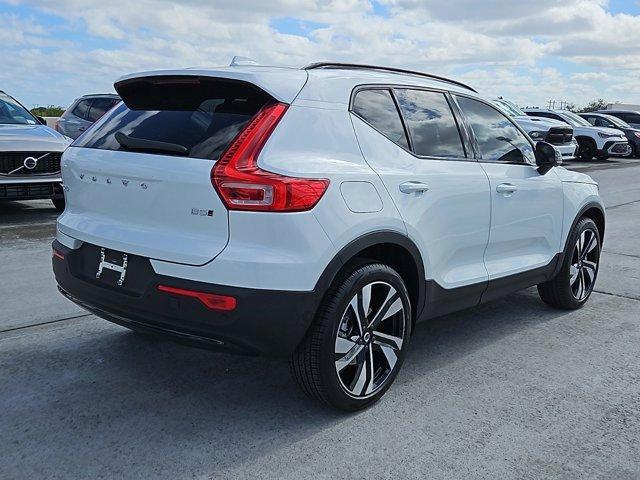 new 2025 Volvo XC40 car, priced at $51,000