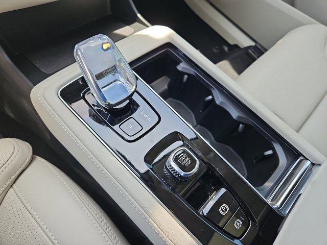 new 2025 Volvo XC90 car, priced at $69,828