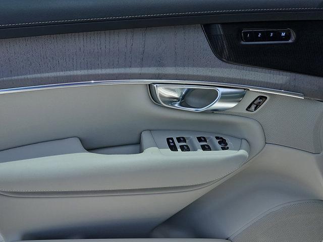 new 2025 Volvo XC90 car, priced at $69,828