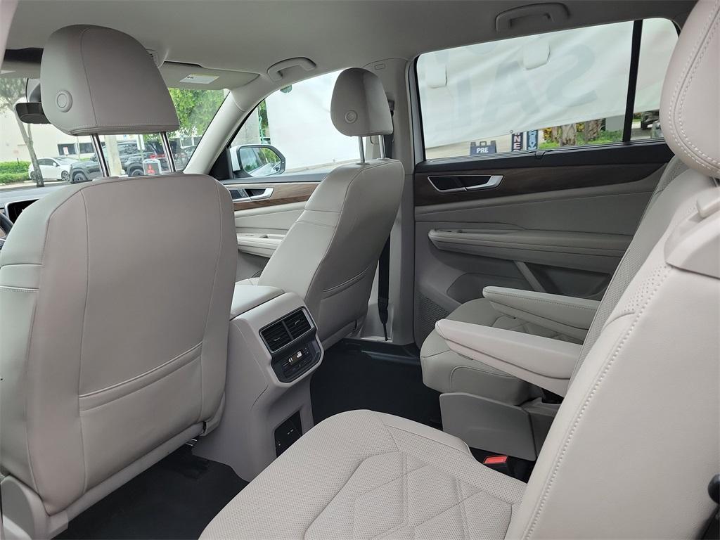 used 2024 Volkswagen Atlas car, priced at $34,277