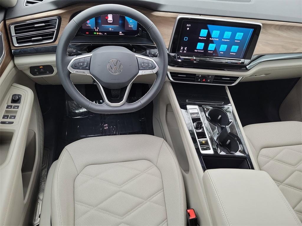 used 2024 Volkswagen Atlas car, priced at $34,277