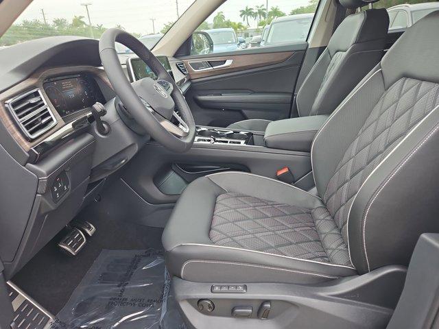 new 2025 Volkswagen Atlas car, priced at $53,651