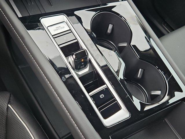new 2025 Volkswagen Atlas car, priced at $53,651