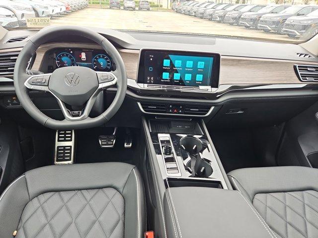 new 2025 Volkswagen Atlas car, priced at $53,651