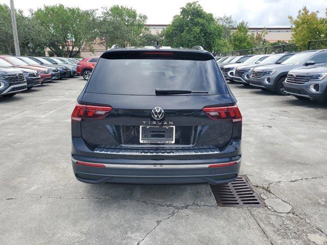 new 2024 Volkswagen Tiguan car, priced at $28,652