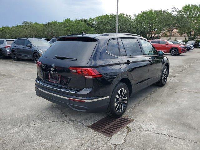 new 2024 Volkswagen Tiguan car, priced at $28,652