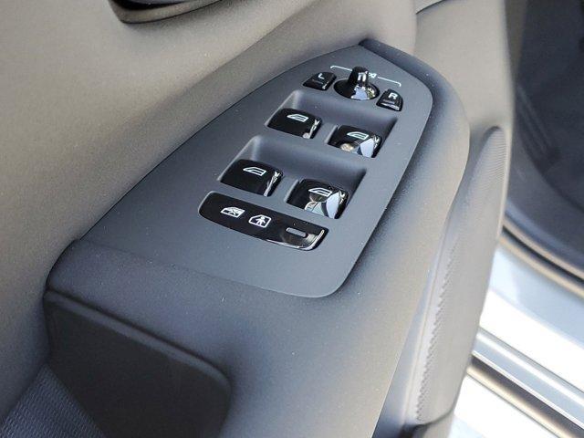 new 2025 Volvo XC90 car, priced at $72,755