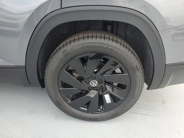 new 2025 Volkswagen Atlas car, priced at $46,336